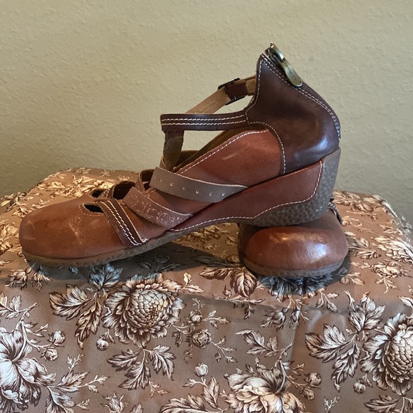 L’Artiste Spring Step, size 8.5, never worn - Picture 7 of 11